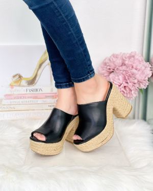 Evie – Black