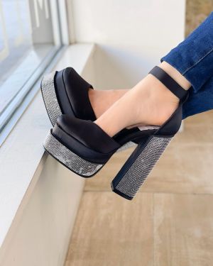 Champagne – Black