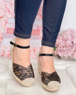 Cliff 08 – Leopard